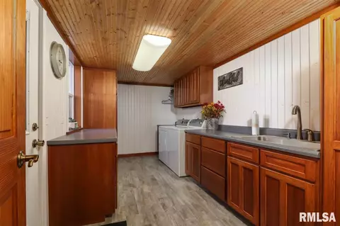 21185 Tullamore Rd, Delavan, IL 61734 photo 15