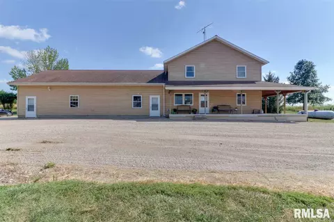 21185 Tullamore Rd, Delavan, IL 61734 photo 1