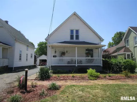 846 E Locust St, Canton, IL 61520 photo 35