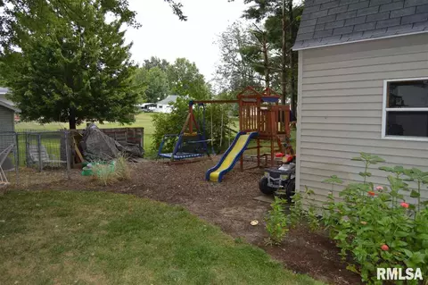 104 E Sherman St, Industry, IL 61440 photo 31