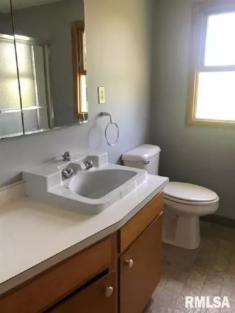 350 Emily Rd, Sciota, IL 61475 photo 9