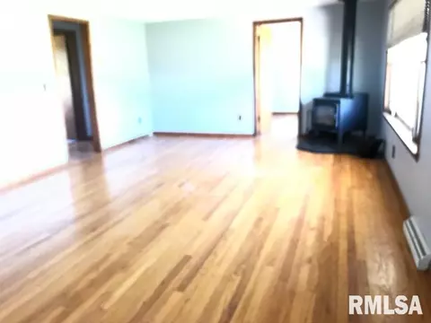 350 Emily Rd, Sciota, IL 61475 photo 2