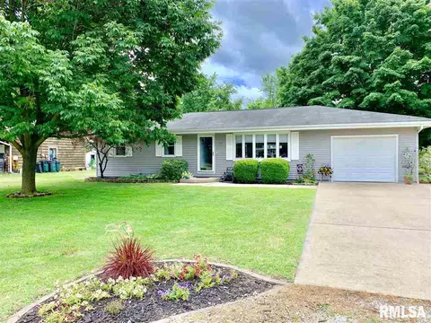210 E Glendale St, Manito, IL 61546 photo 4