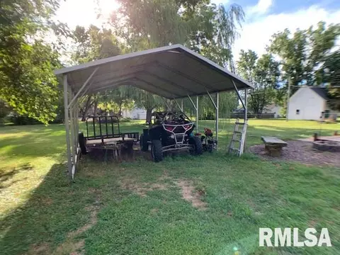 321 N Edwards St, Macomb, IL 61455 photo 8