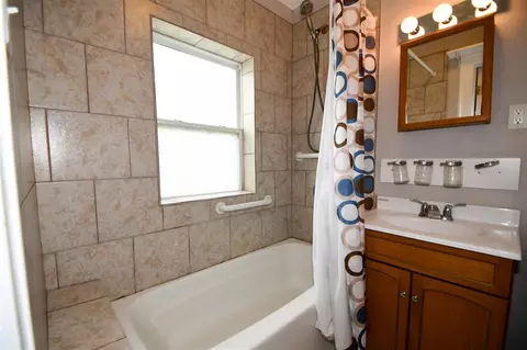 522 E Pasadena Ave, Peoria, IL 61603 photo 9