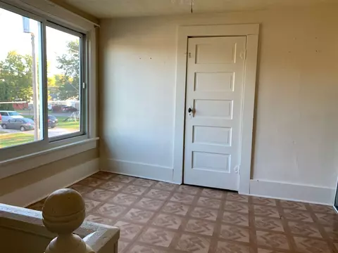 838 E Spruce St, Canton, IL 61520 photo 13