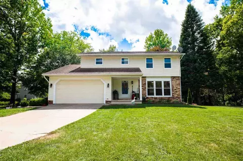 310 Apple Dr, Germantown Hills, IL 61548 photo 1