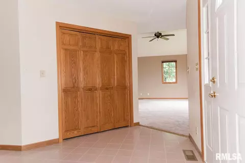 4713 S Sir Lancelot Ct, Mapleton, IL 61547 photo 5