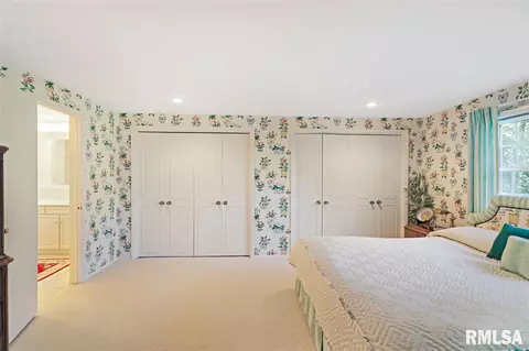122 E Hanover Pl, Peoria, IL 61614 photo 18