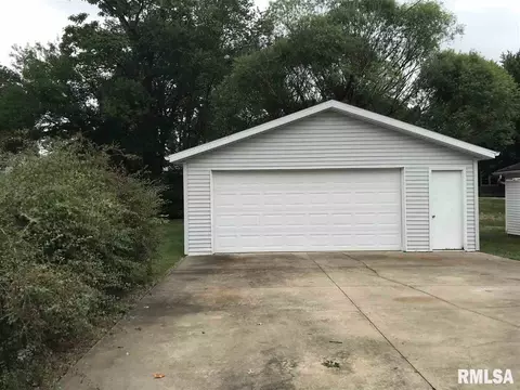 821 S Johnson St, Macomb, IL 61455 photo 13