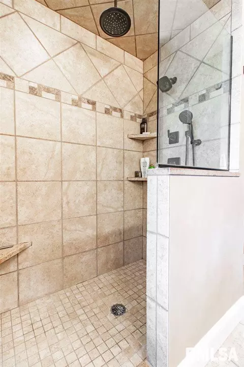 1314 Coventry St, Washington, IL 61571 photo 24