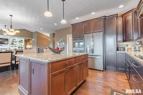 1314 Coventry St, Washington, IL 61571 photo 7