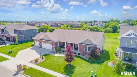 1314 Coventry St, Washington, IL 61571 photo 2