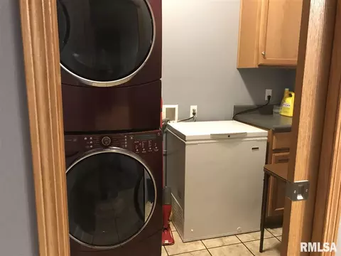 2 E Briarbrook Dr, Macomb, IL 61455 photo 9