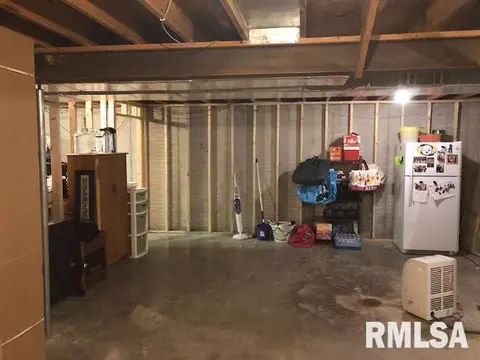 62 High Meadow Rd, Macomb, IL 61455 photo 34