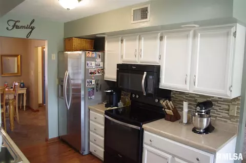 62 High Meadow Rd, Macomb, IL 61455 photo 15