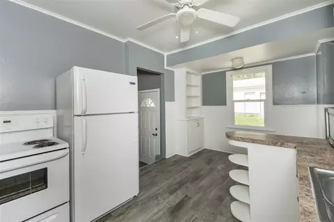 729 E Willcox Ave, Peoria, IL 61603 photo 14