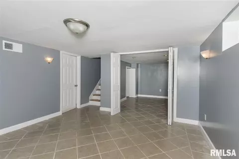 729 E Willcox Ave, Peoria, IL 61603 photo 24