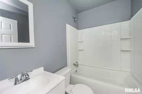 729 E Willcox Ave, Peoria, IL 61603 photo 18