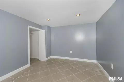 729 E Willcox Ave, Peoria, IL 61603 photo 26