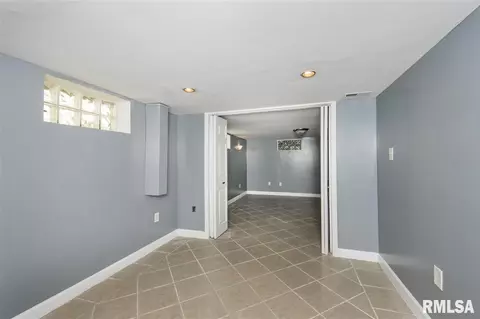 729 E Willcox Ave, Peoria, IL 61603 photo 27