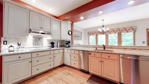 5 Roth Ct, Metamora, IL 61548 photo 9