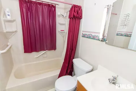 509 W Sunset Dr, Eureka, IL 61530 photo 24