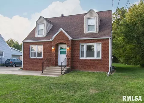 509 W Sunset Dr, Eureka, IL 61530 photo 5