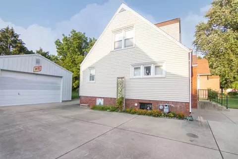 509 W Sunset Dr, Eureka, IL 61530 photo 9