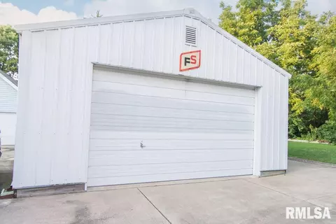 509 W Sunset Dr, Eureka, IL 61530 photo 7