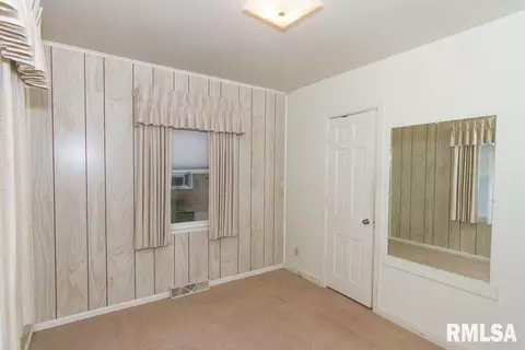 509 W Sunset Dr, Eureka, IL 61530 photo 23