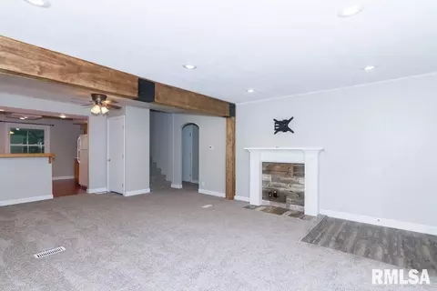 210 Gloria Dr, Eureka, IL 61530 photo 30