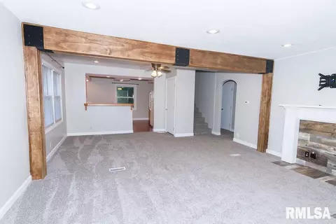 210 Gloria Dr, Eureka, IL 61530 photo 31