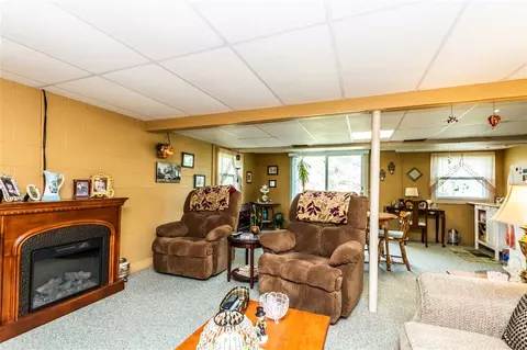 204 Pine Cir, Eureka, IL 61530 photo 24