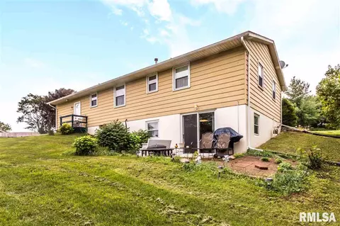 204 Pine Cir, Eureka, IL 61530 photo 28