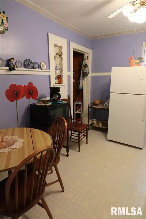1109 E Willcox Ave, Peoria, IL 61603 photo 9