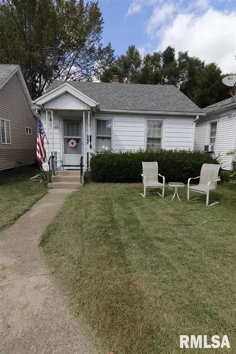 1109 E Willcox Ave, Peoria, IL 61603 photo 2