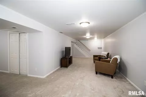1815 Memorial Dr, Pekin, IL 61554 photo 23