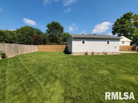1815 Memorial Dr, Pekin, IL 61554 photo 30