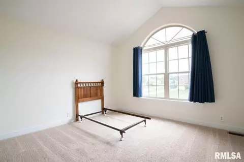 404 Cottingham Ln, Germantown Hills, IL 61548 photo 5