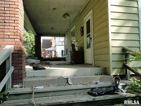 210 S Main St, Avon, IL 61415 photo 23