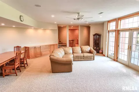 1002 W High St, Roanoke, IL 61561 photo 22