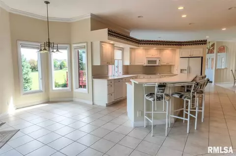 1002 W High St, Roanoke, IL 61561 photo 10