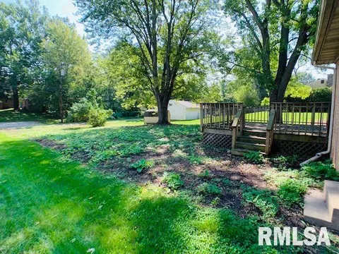 229 N Normal St, Macomb, IL 61455 photo 8