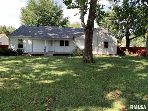 717 W Carroll St, Macomb, IL 61455 photo 5