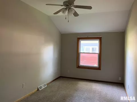 717 W Carroll St, Macomb, IL 61455 photo 20