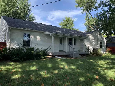 717 W Carroll St, Macomb, IL 61455 photo 4