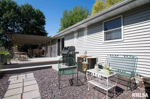 208 Moody St, Eureka, IL 61530 photo 30