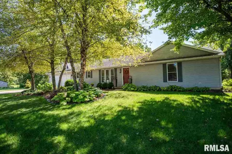 208 Moody St, Eureka, IL 61530 photo 1