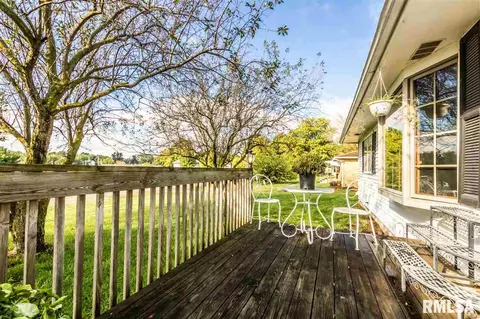 807 E 2nd St, Delavan, IL 61734 photo 32